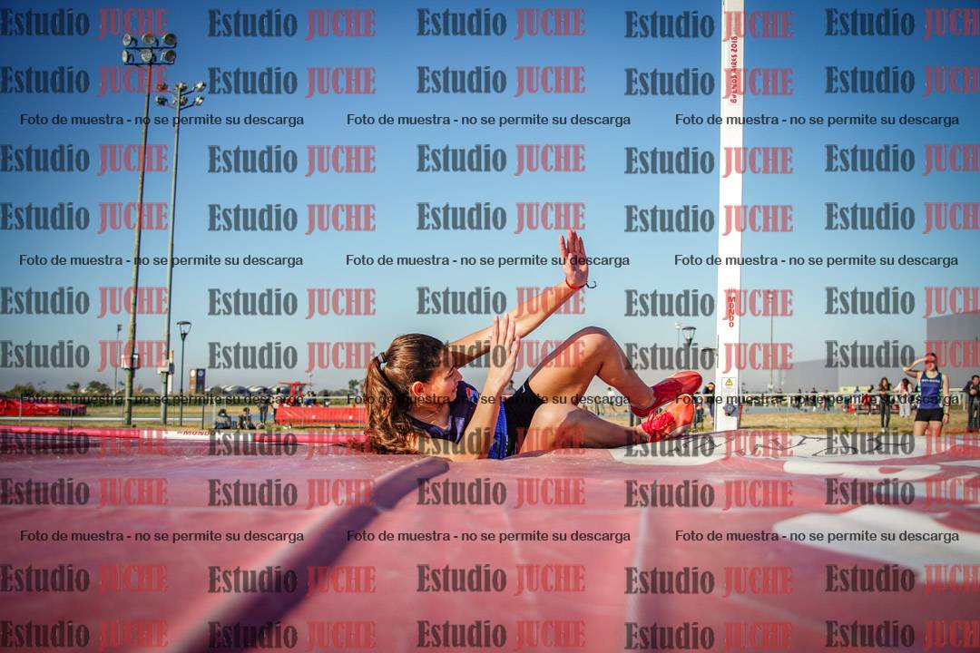 Fotos del salto en alto de mujeres - combinadas 2