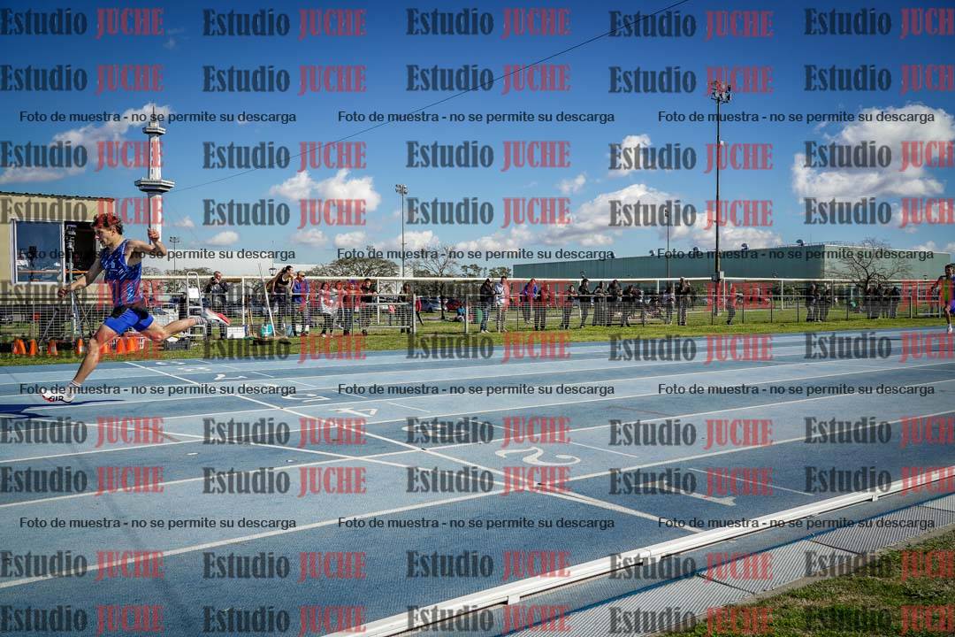 Fotos de los 400 m con vallas de varones