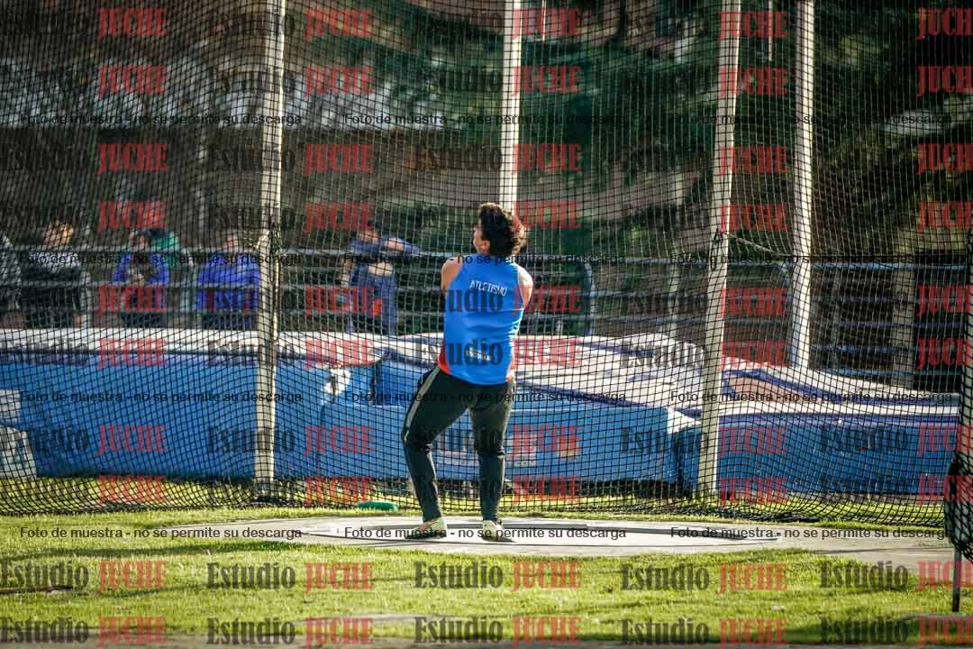 Fotos del lanzamiento de martillo de varones