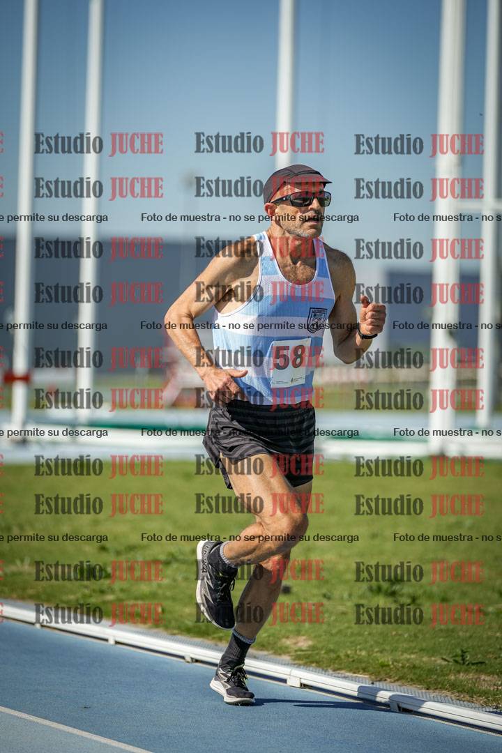 Fotos de los 5000 m de mujeres y varones - serie 1