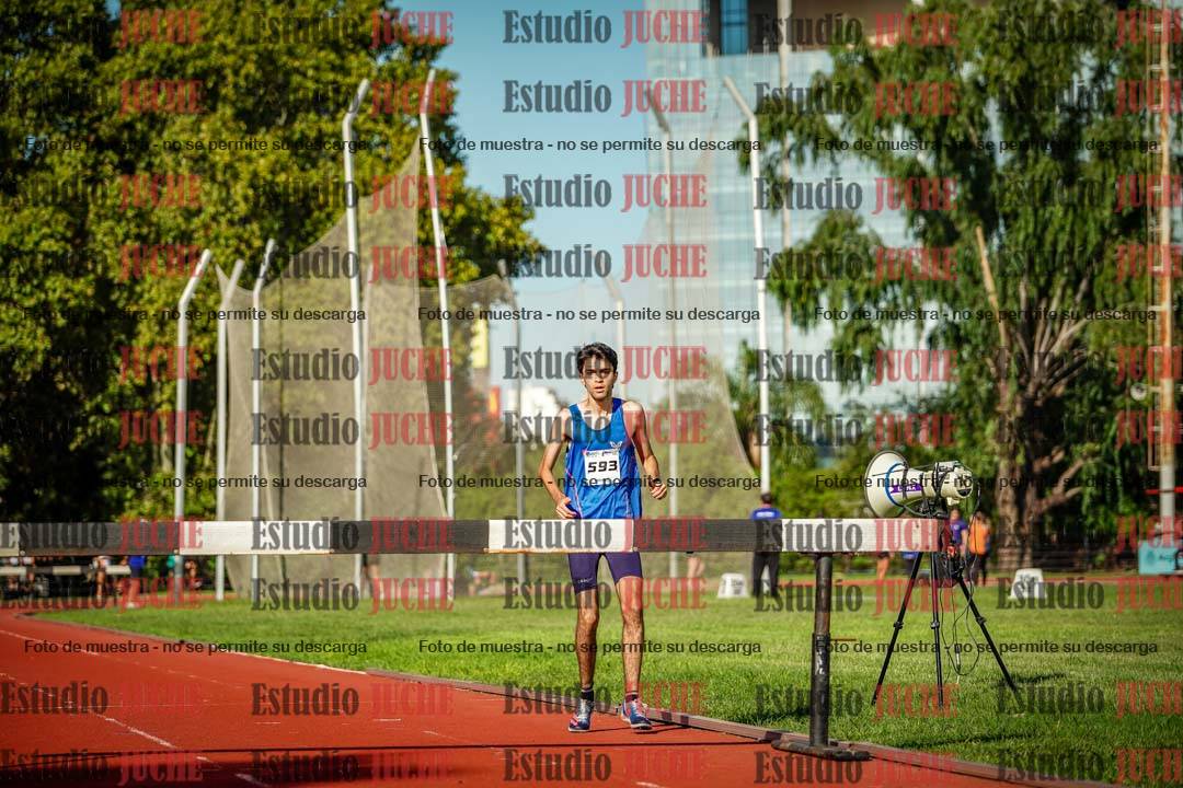 Fotos de los 3000 m con obstáculos de varones
