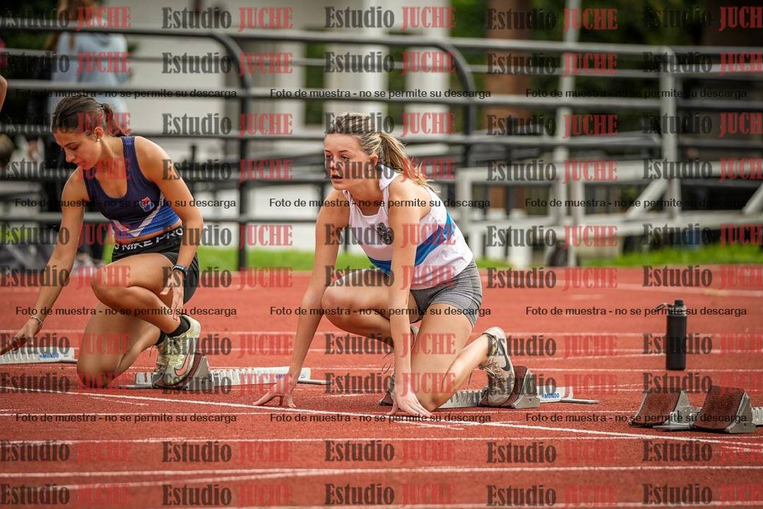 Fotos de los 100 m con vallas de mujeres