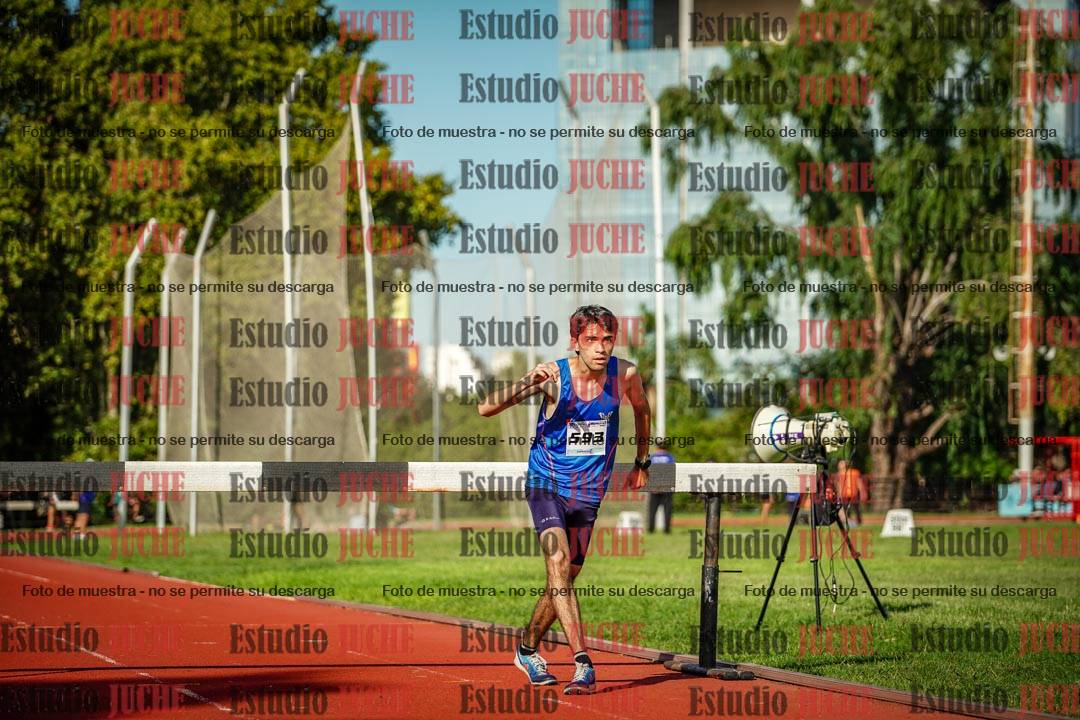 Fotos de los 3000 m con obstáculos de varones