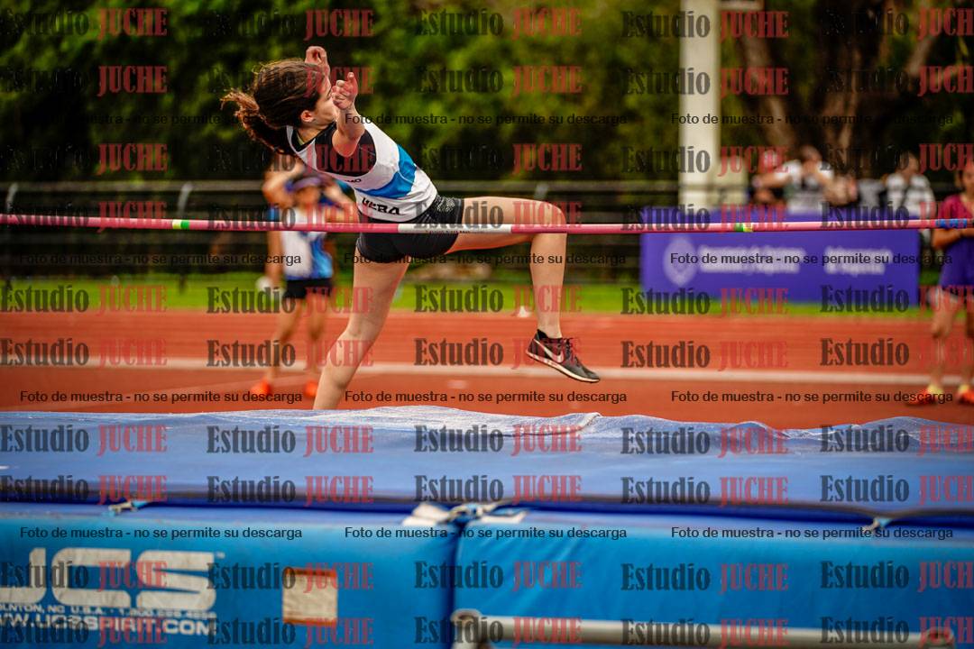 Fotos del salto en alto de mujeres