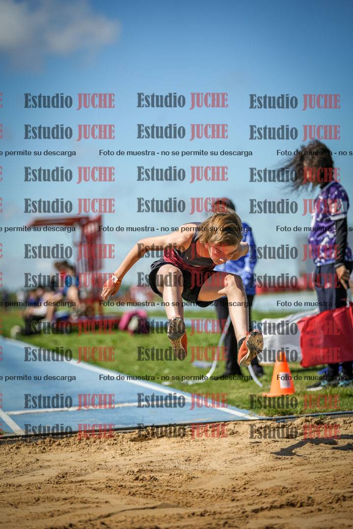 Fotos del salto en largo de varones - U14