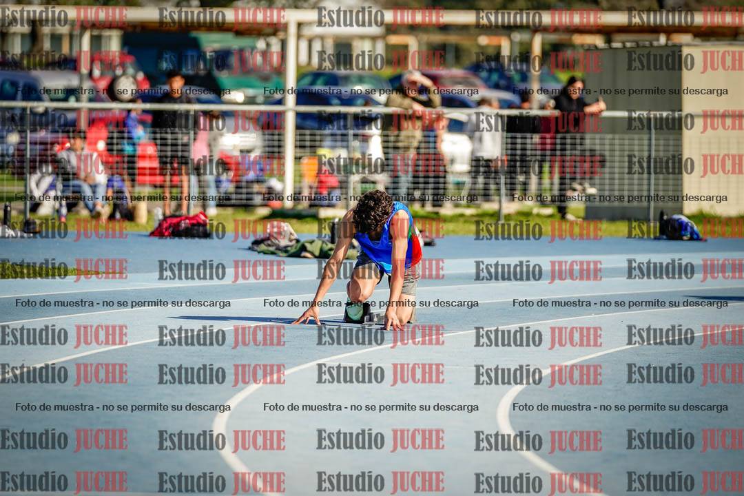 Fotos de los 400 m con vallas de varones