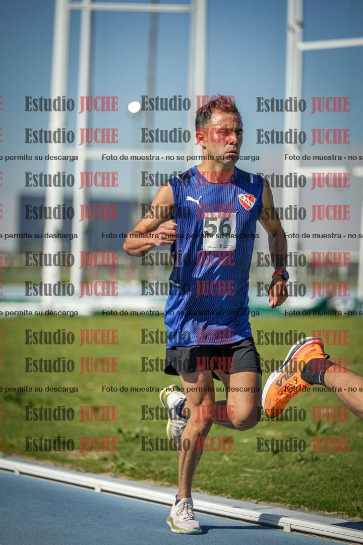 Fotos de los 5000 m de mujeres y varones - serie 1