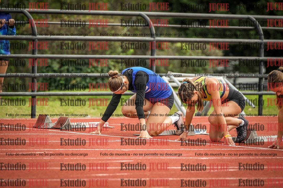 Fotos de los 100 m con vallas de mujeres