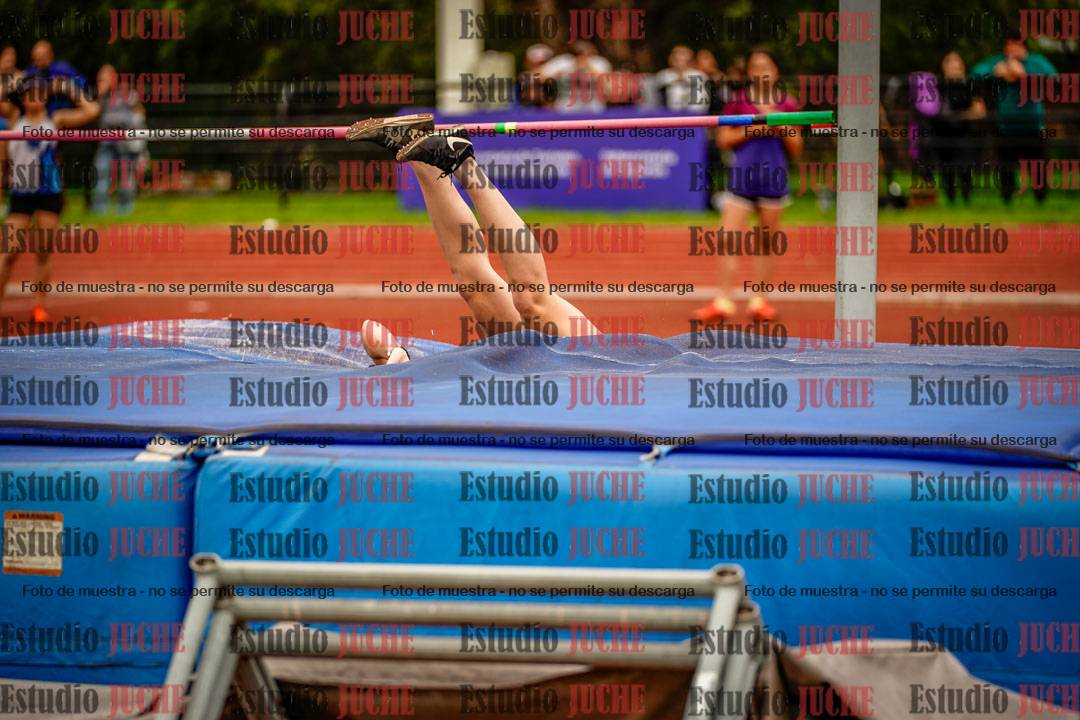 Fotos del salto en alto de mujeres