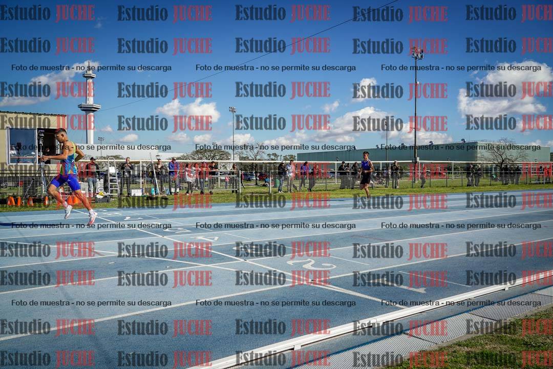 Fotos de los 400 m con vallas de varones