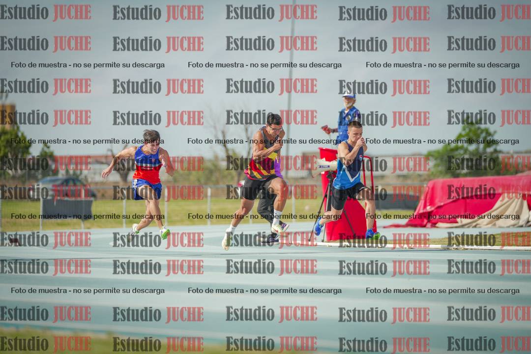 Fotos de los 100 m llanos de varones
