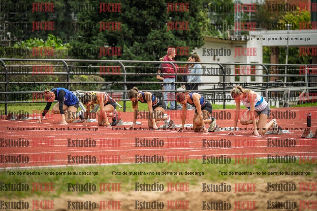 Fotos de los 100 m con vallas de mujeres