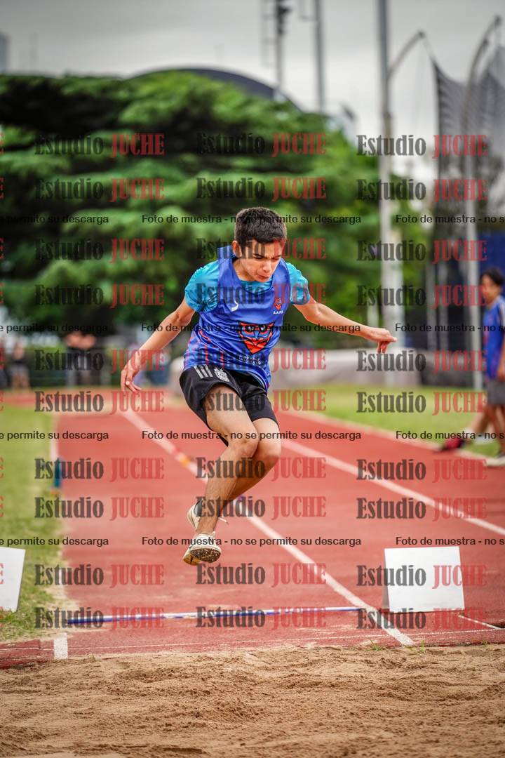 Fotos del salto en largo de varones - U14