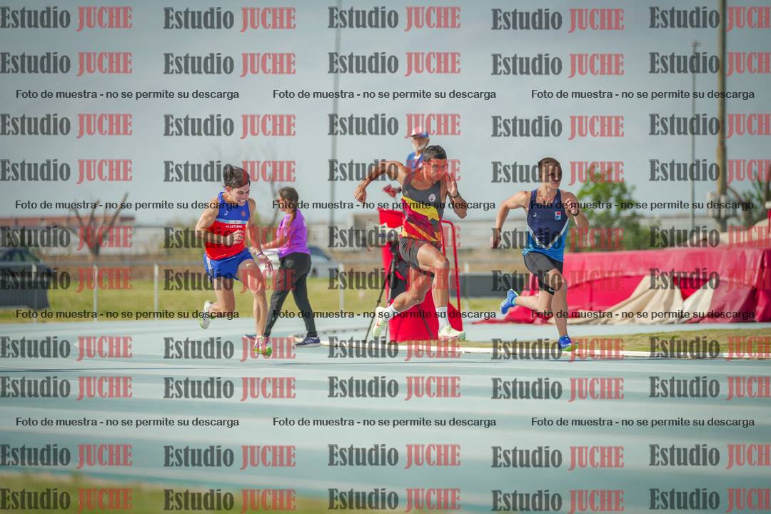 Fotos de los 100 m llanos de varones