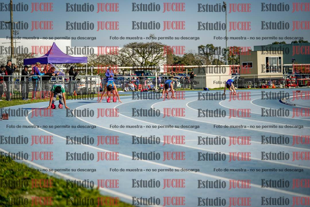 Fotos de los 400 m con vallas de varones
