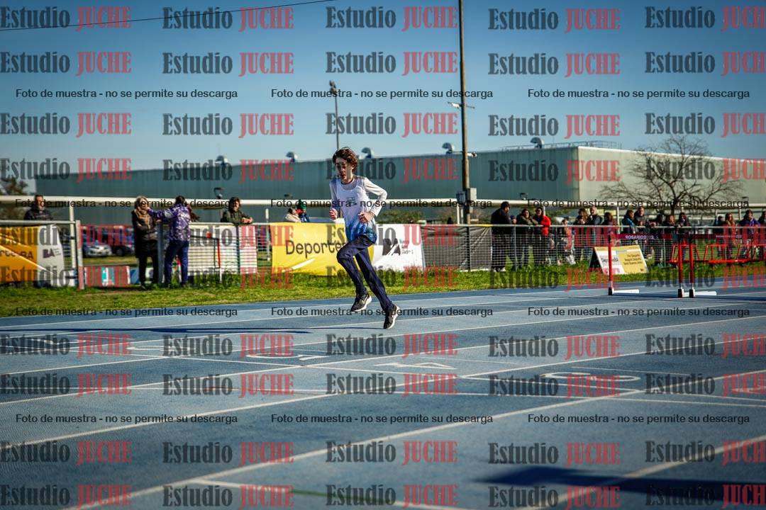 Fotos de los 100 m con vallas de varones - U14 (incluye hexatlón)