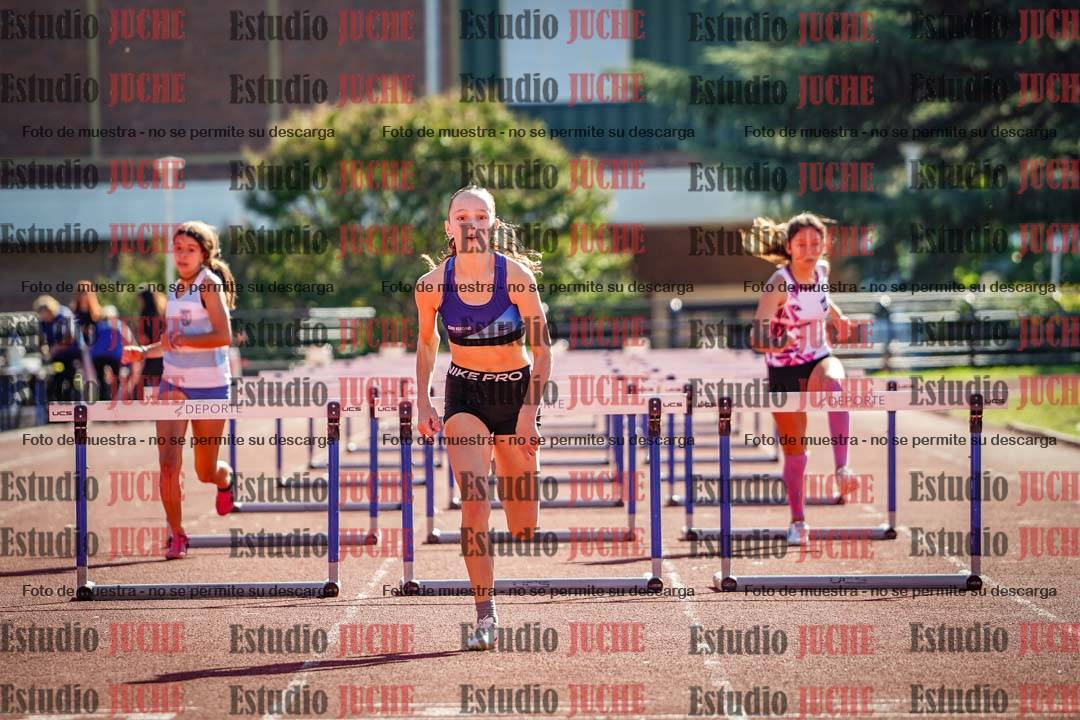 Fotos de los 80 m con vallas de mujeres