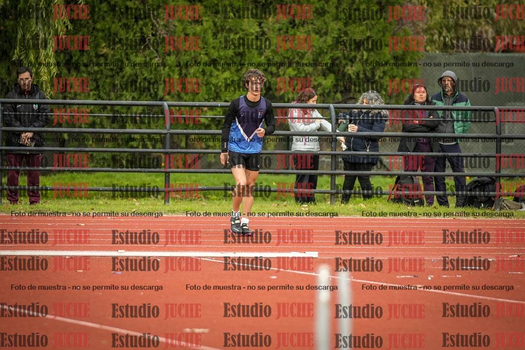 Fotos del salto en alto de varones