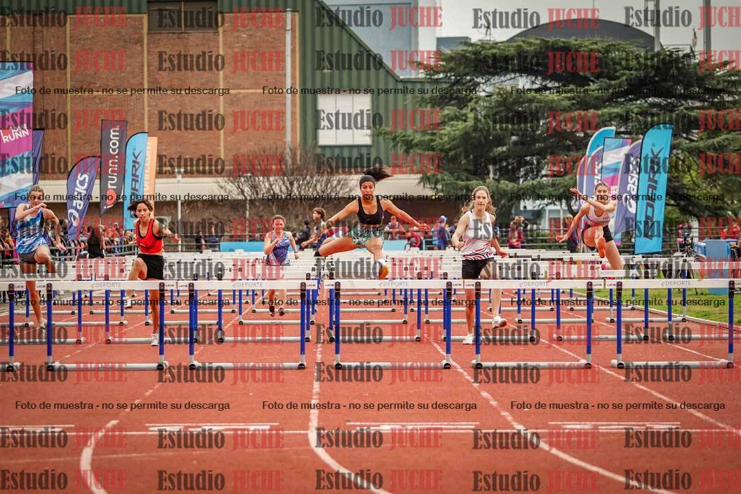 Fotos de los 100 m con vallas de mujeres