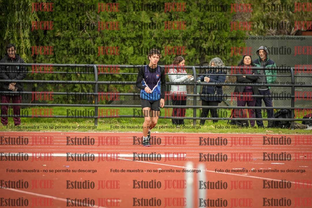 Fotos del salto en alto de varones