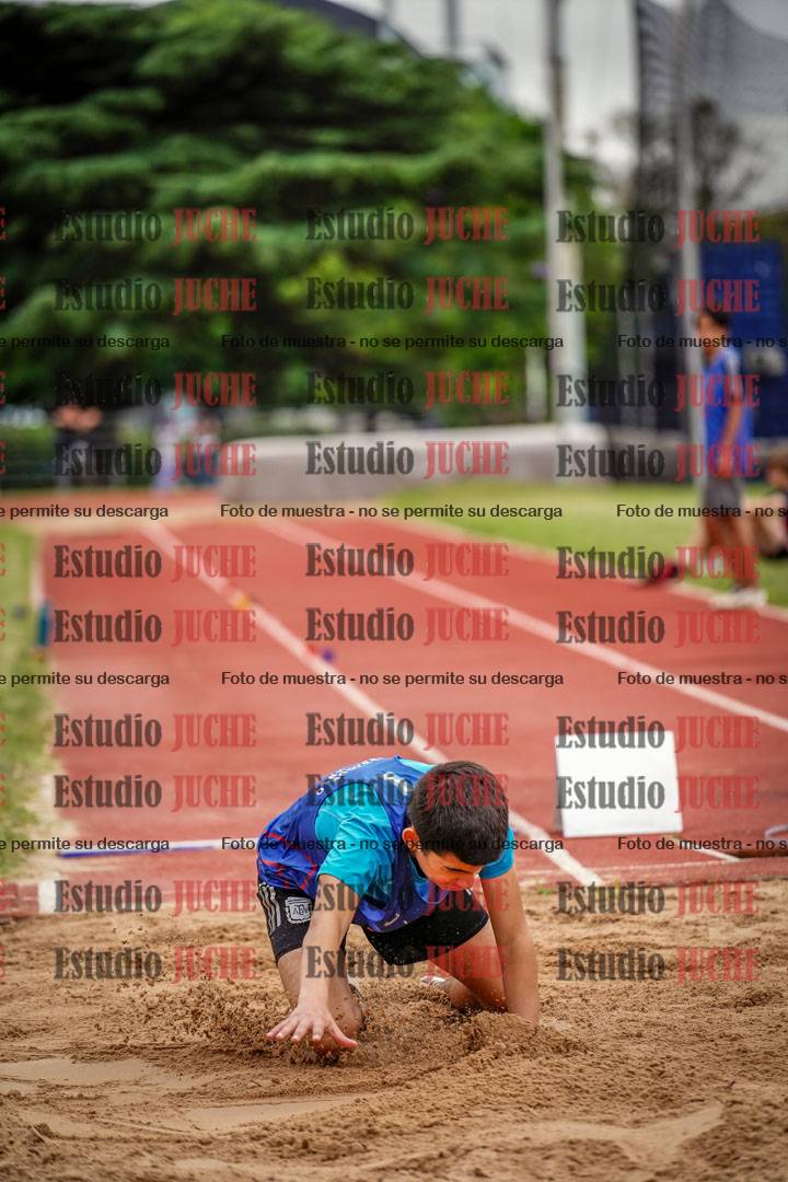 Fotos del salto en largo de varones - U14
