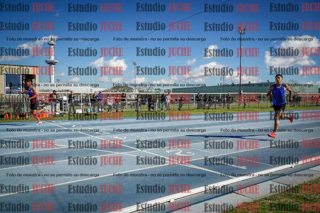 Fotos de los 400 m con vallas de varones