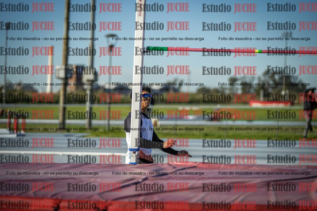 Fotos del salto en alto de varones
