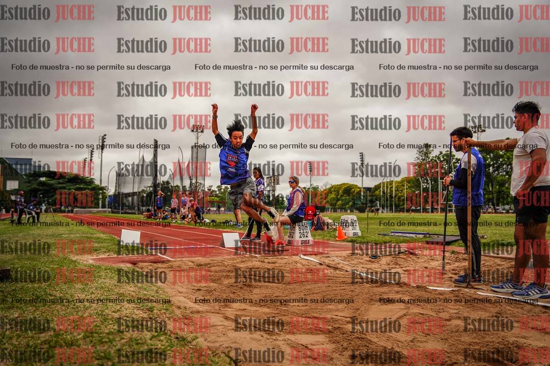 Fotos del salto en largo de varones - U14