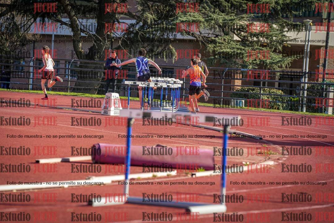 Fotos de los 400 m con vallas de varones