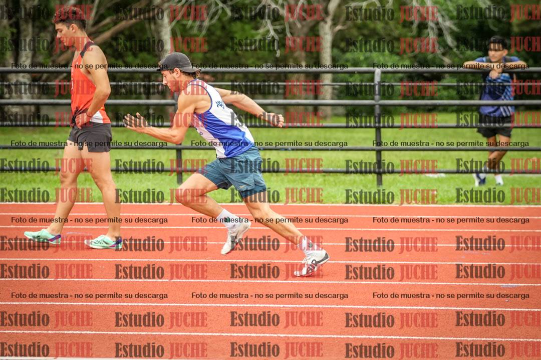 Fotos de los 400 m con vallas de varones