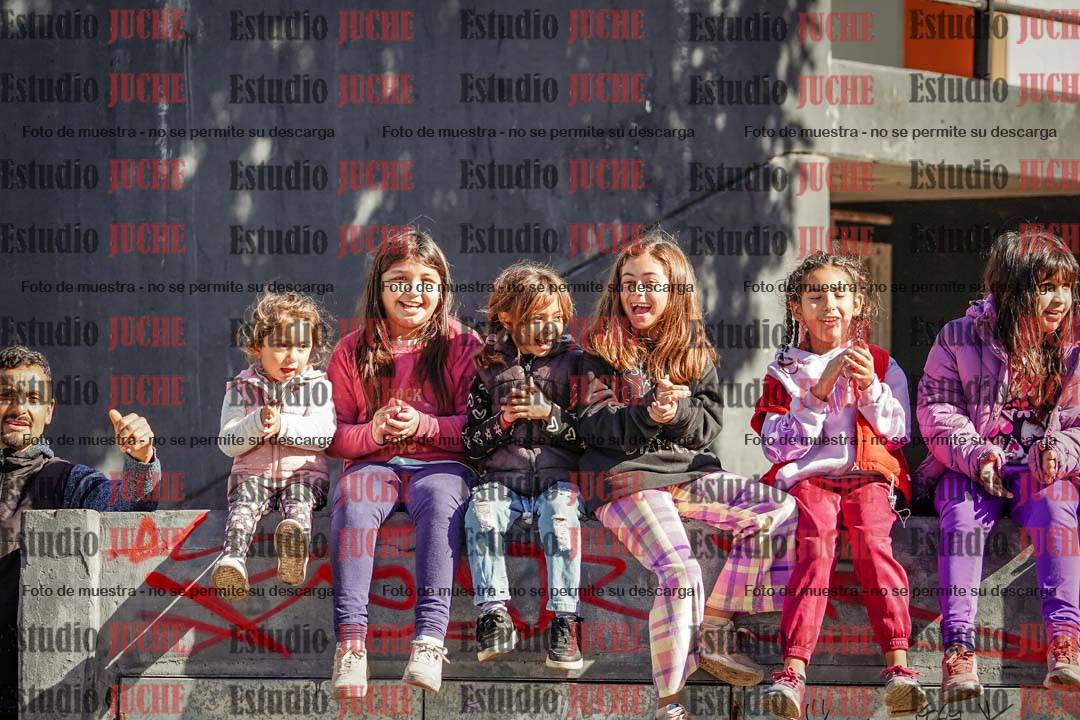 Fotos de algunos extras y podios del día 2