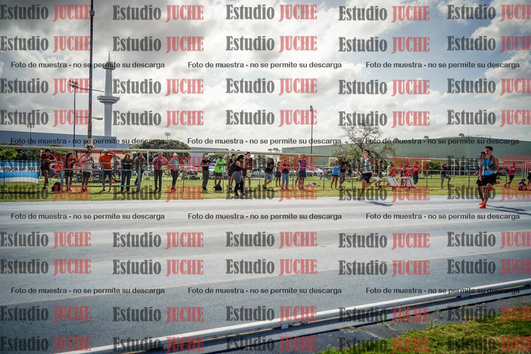Fotos de los 100 m llanos de varones