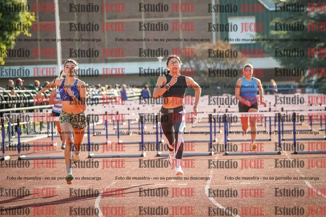 Fotos de los 100 m con vallas de mujeres