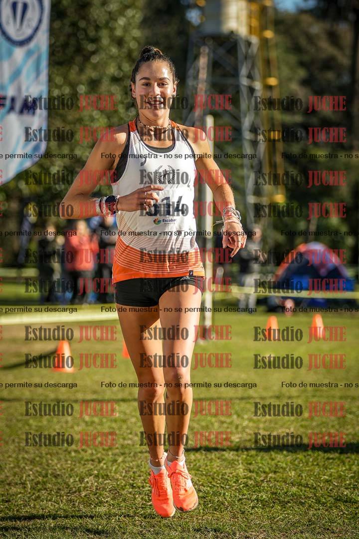 Fotos de la llegada del cross de 4000 m - mujeres
