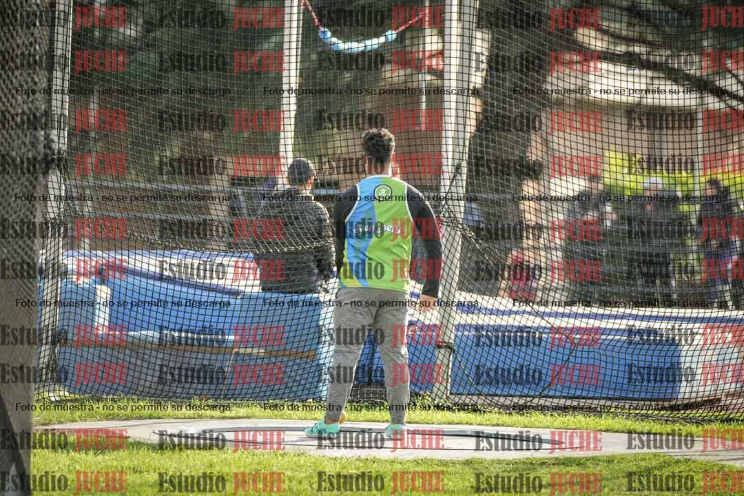 Fotos del lanzamiento de martillo de varones