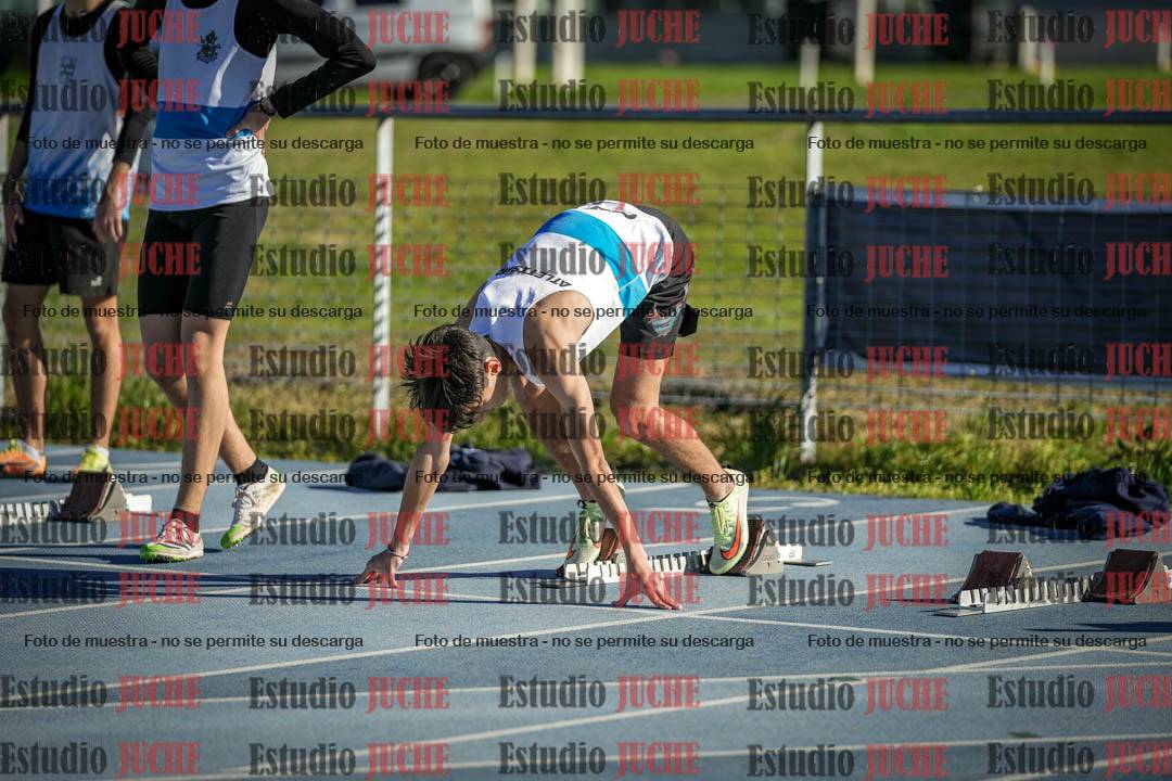 Fotos de los 110 m con vallas de varones - U17 (incluye heptatlón)