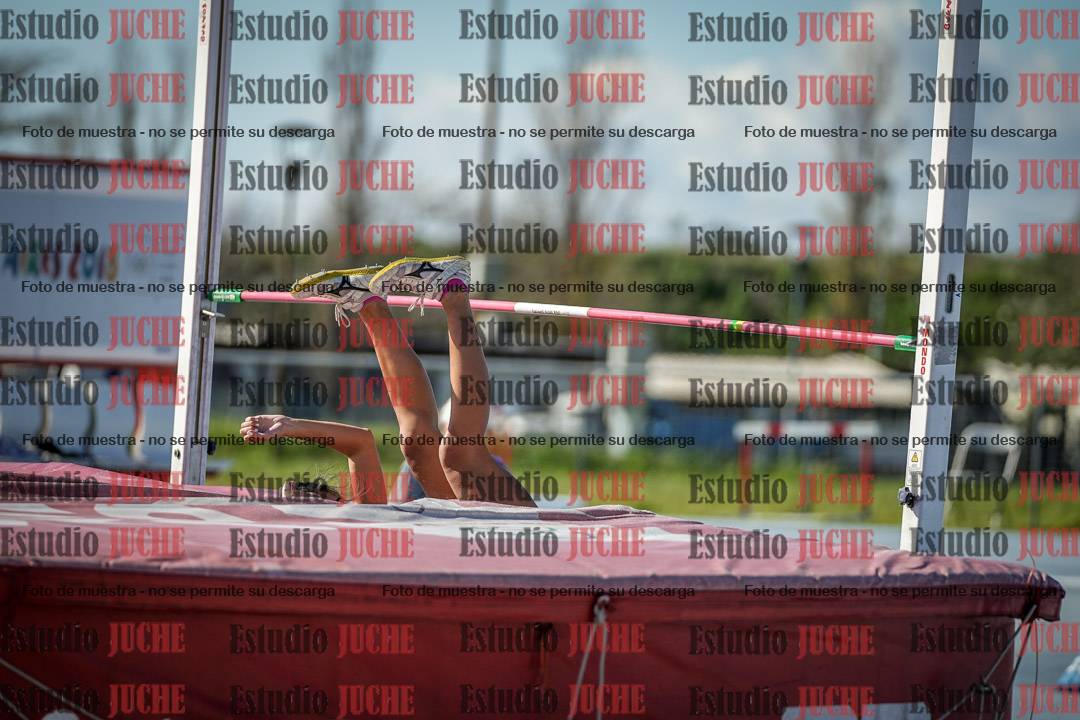 Fotos del salto en alto de mujeres