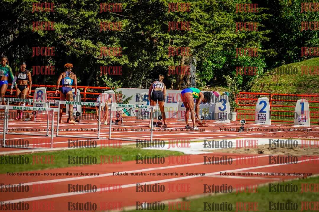 Fotos de los 100 m con vallas de mujeres - hepta 1