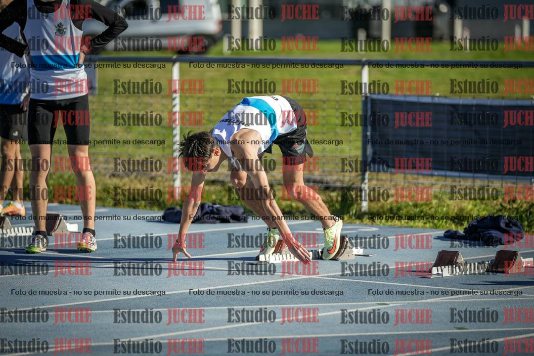 Fotos de los 110 m con vallas de varones - U17 (incluye heptatlón)