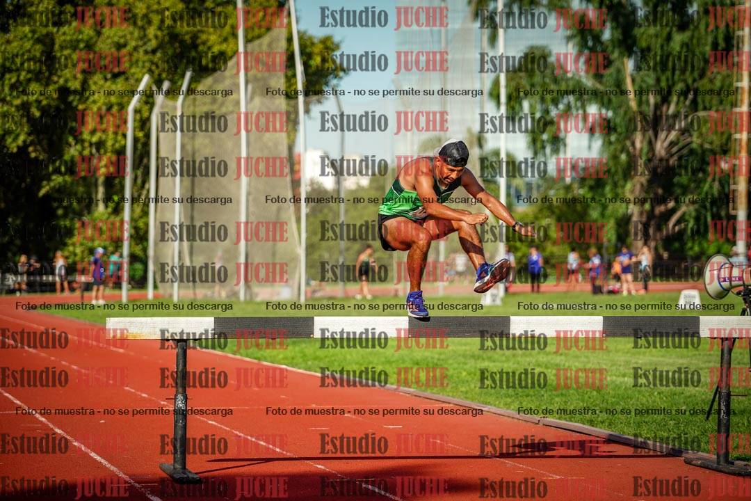 Fotos de los 3000 m con obstáculos de varones