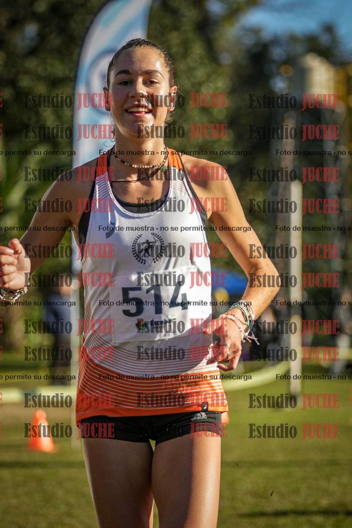 Fotos de la llegada del cross de 4000 m - mujeres