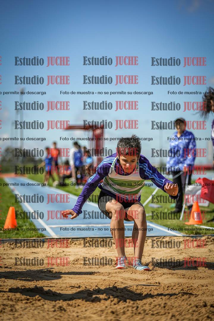 Fotos del salto en largo de varones - U14