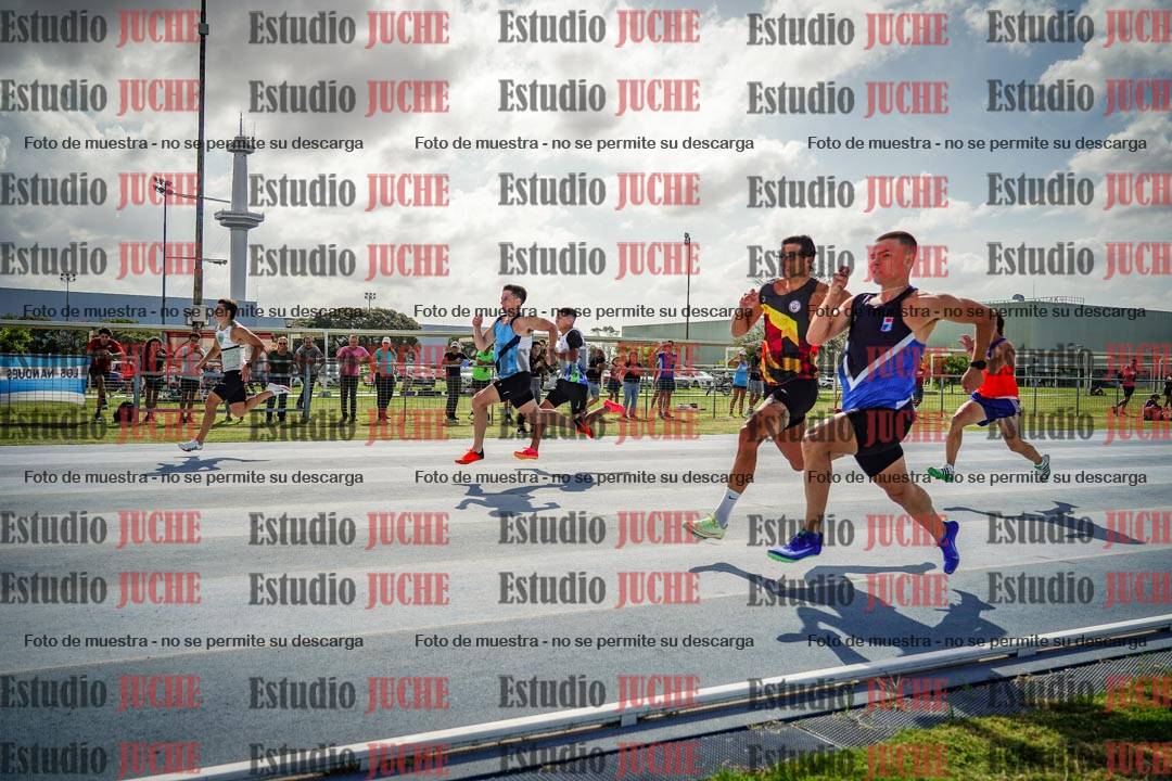 Fotos de los 100 m llanos de varones