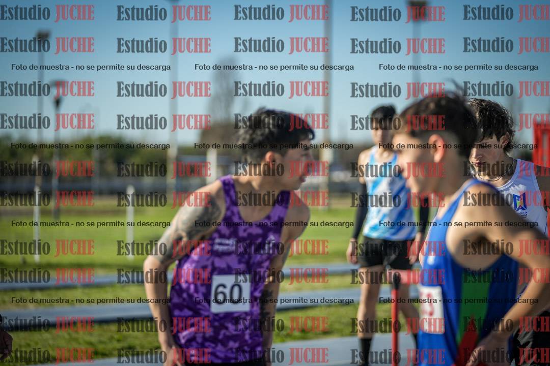 Fotos de los 3000 m con obstáculos de varones