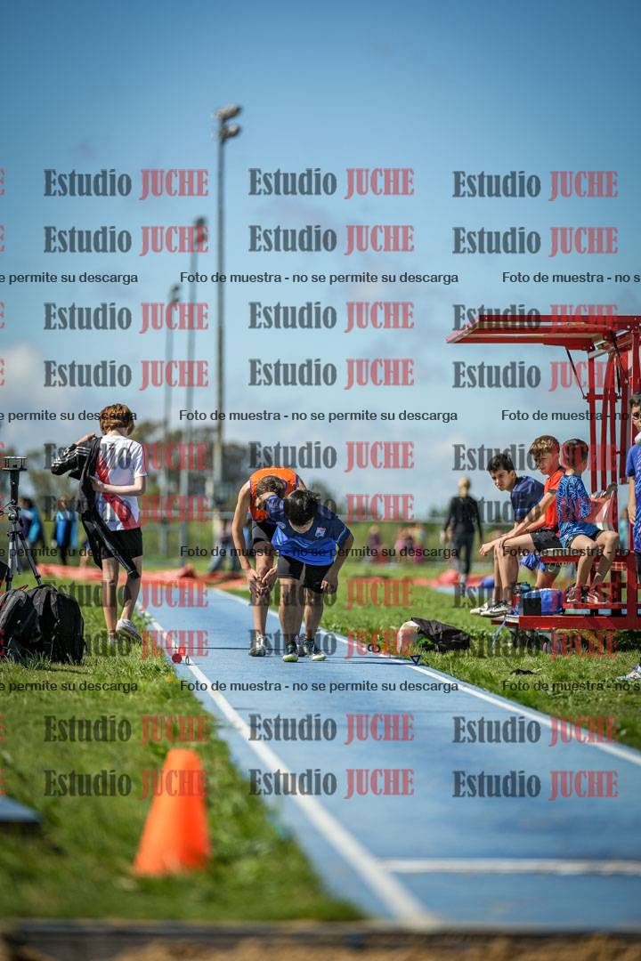 Fotos del salto en largo de varones - U14