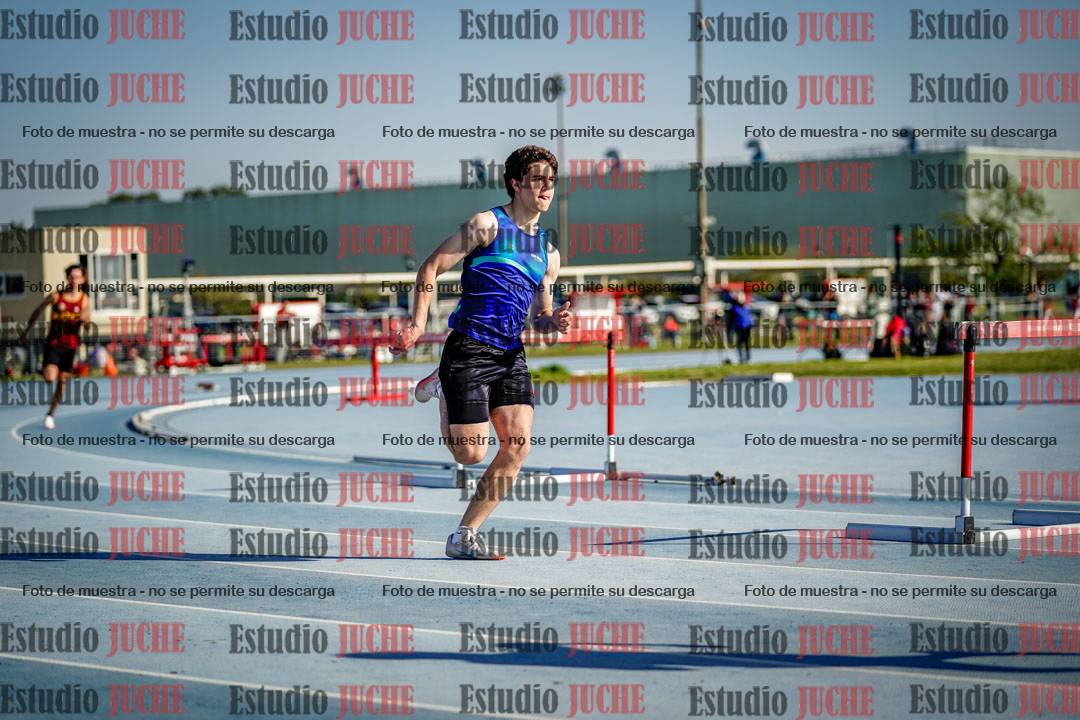Fotos de los 400 m con vallas de varones