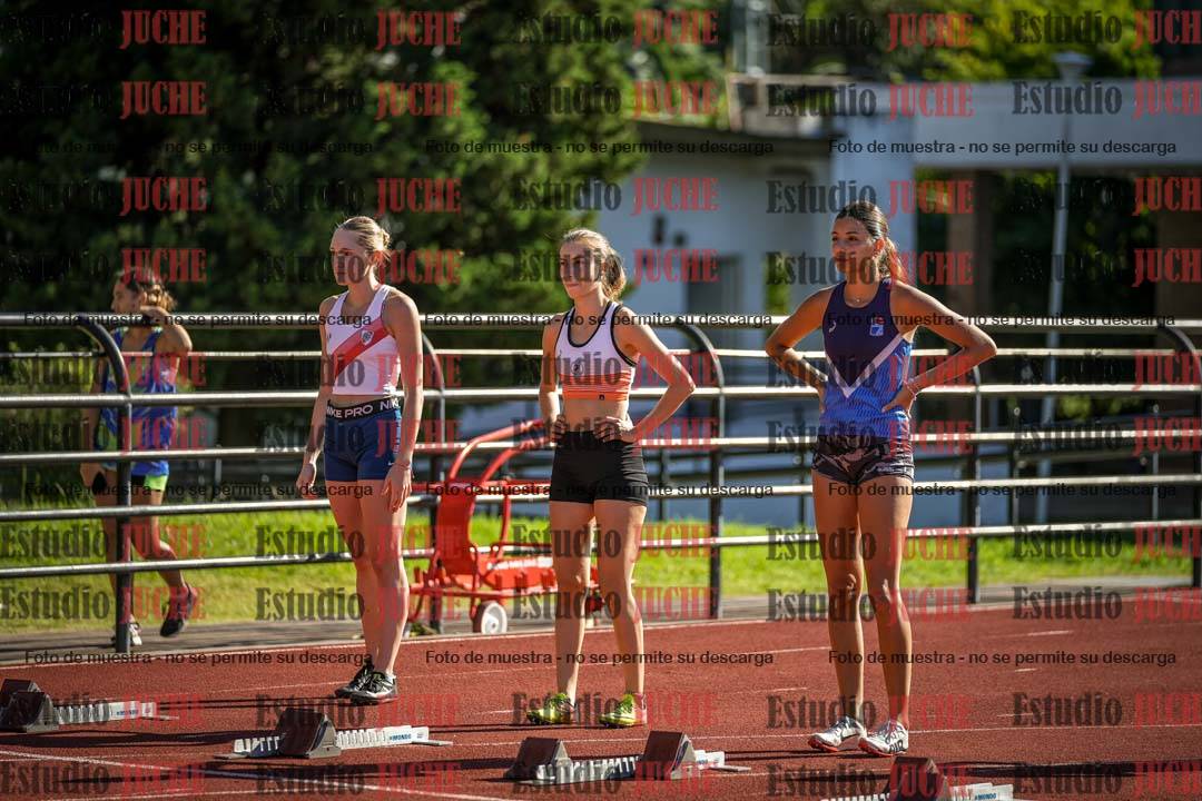 Fotos de los 100 m con vallas de mujeres