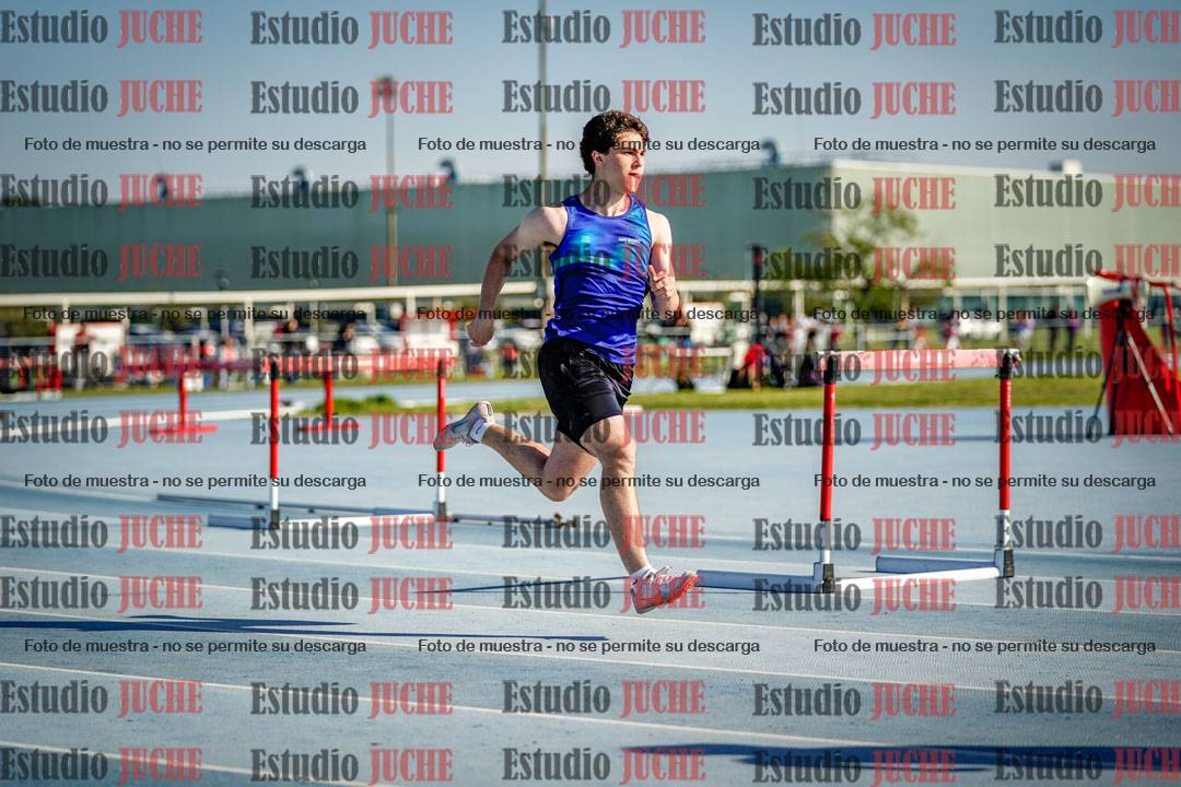 Fotos de los 400 m con vallas de varones