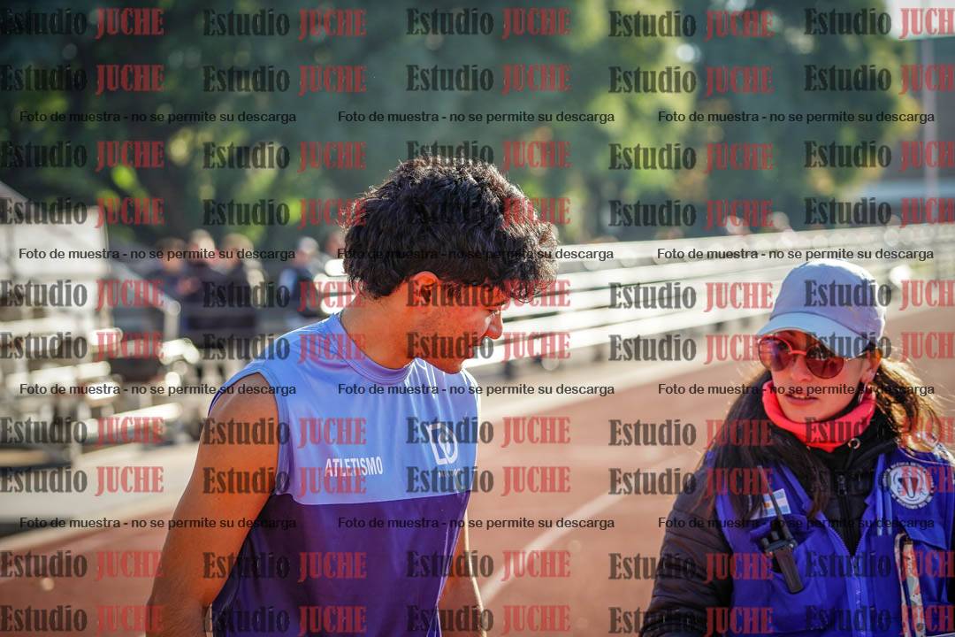 Fotos de los 400 m con vallas de varones