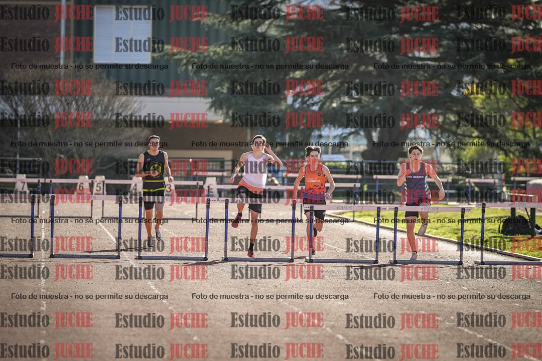 Fotos de los 400 m con vallas de varones